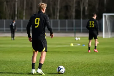 Linus Carlstrand siktar på startplats