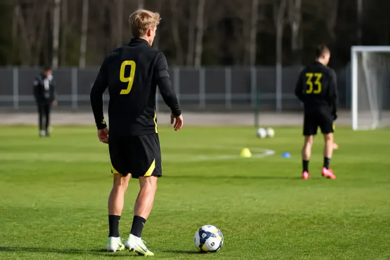 Linus Carlstrand siktar på startplats
