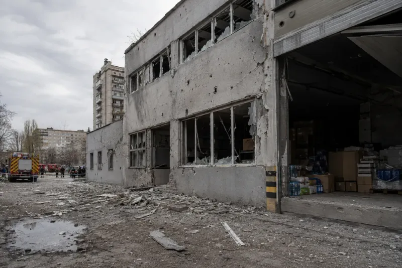 Ryska angrepp skadar Rädda Barnens lokaler i Ukraina