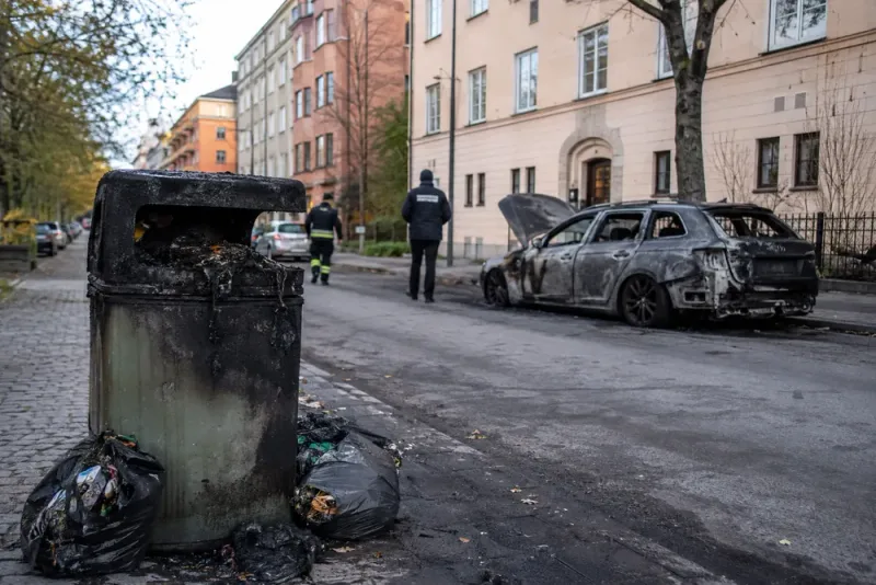 Man åtalas efter flera anlagda bränder i Stockholm