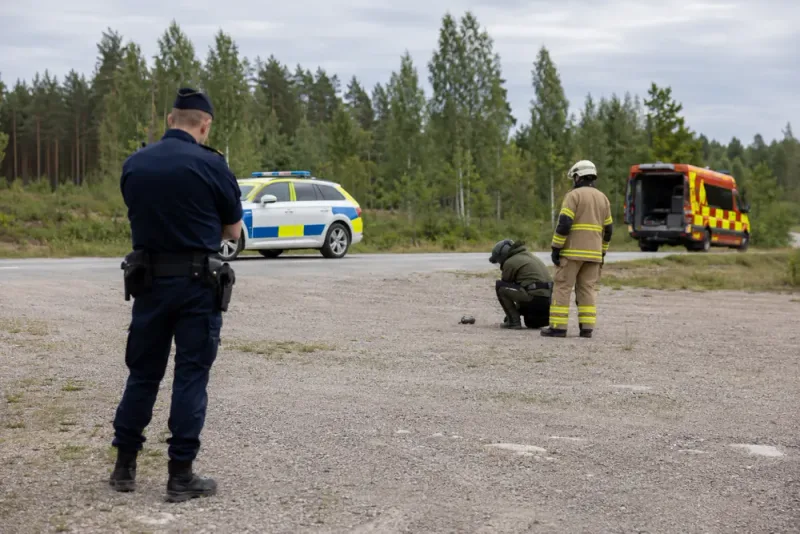 Misstänkt farligt föremål undersöks utanför Bollnäs