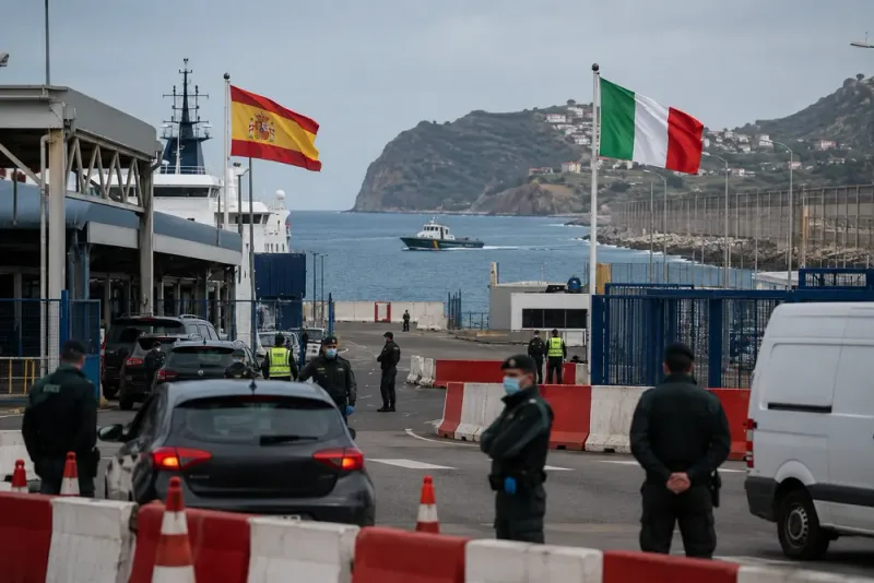 Spanien hotar med svar på Italiens gränskontroller