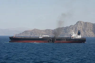 Robotattack mot ADNOC-tanker i Hormuzsundet