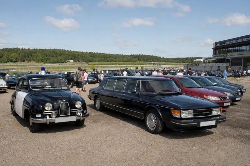 Saab-entusiaster från Europa samlas på Bro Park