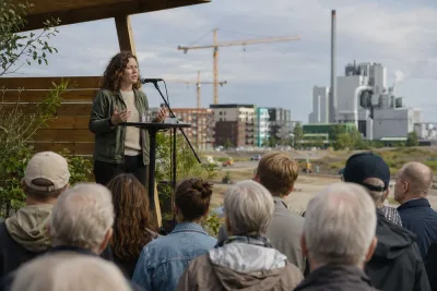 Amanda Lind kräver statligt stöd vid industrietableringar