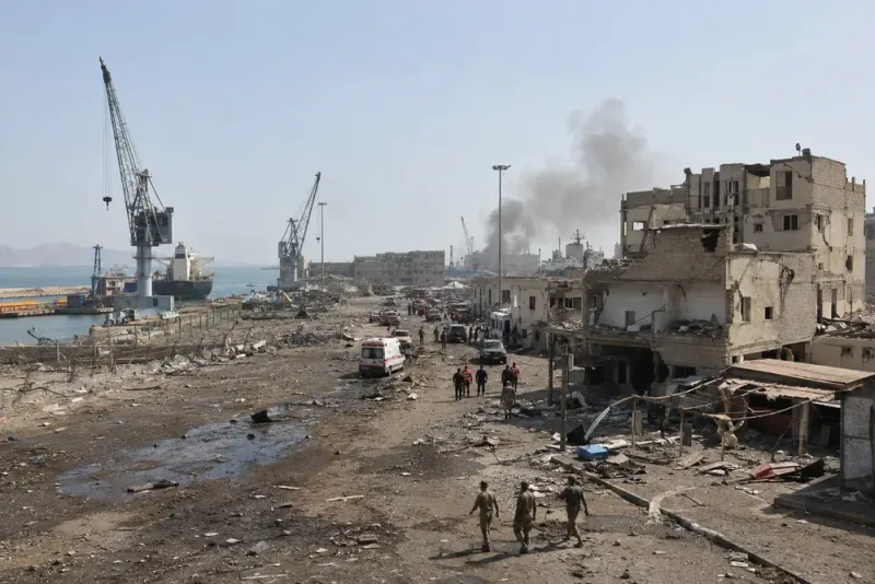 Sju döda efter robot- och drönarattack mot Mocha