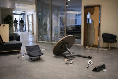 Fyra pojkar åtalas efter omfattande skadegörelse på SiS-hem