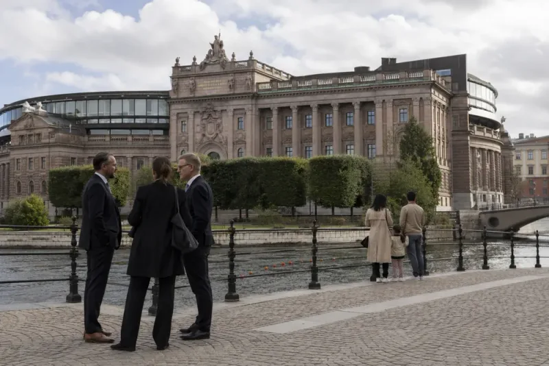 Oppositionen vill fälla regeringens skärpta anhörigkrav