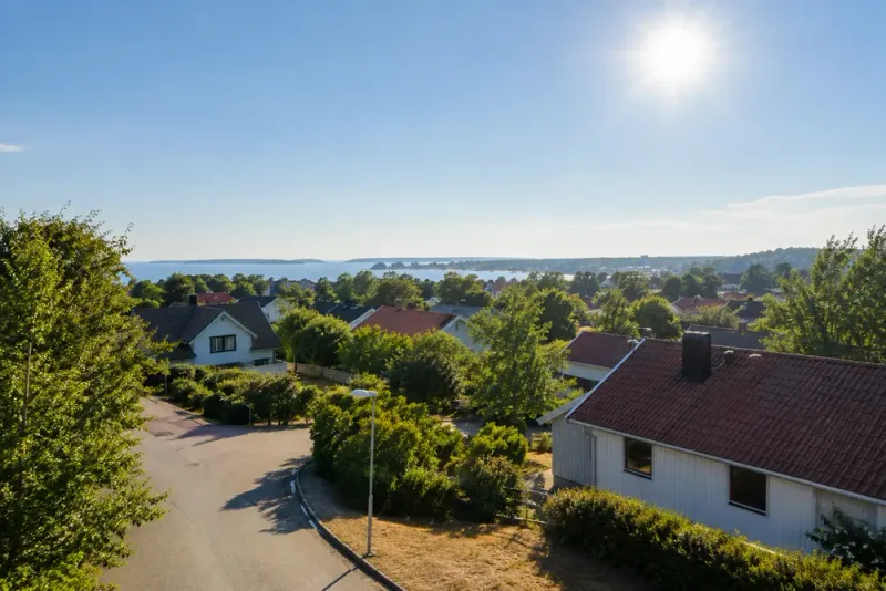 Högsommarvärmen återvänder – nära 30 grader i sydost