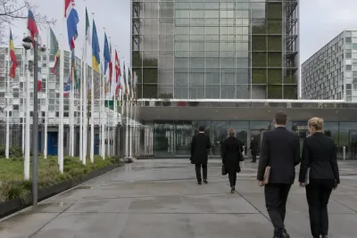 Fyra organisationer stämmer Trumpadministrationen om ICC-sanktioner