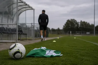 Uppgifter: Ladefoged vägrar träna – vill tvinga fram flytt