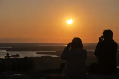 Solförmörkelsen syns över Sverige i kväll