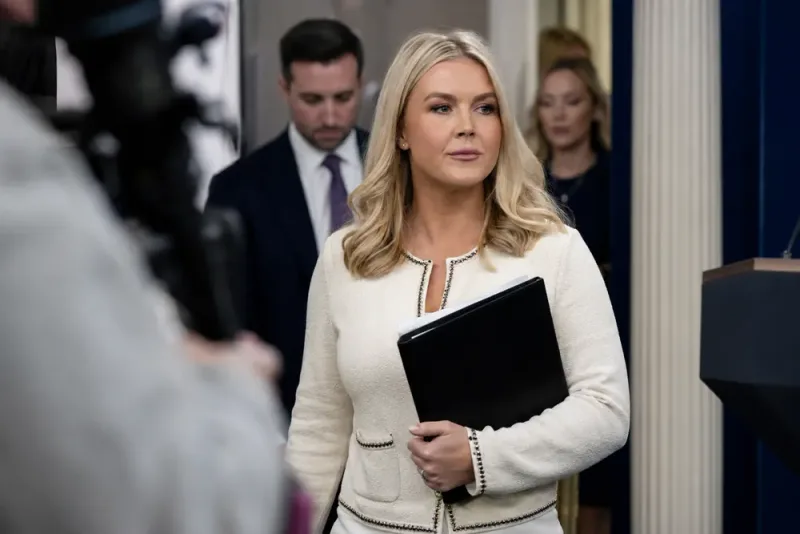 Karoline Leavitt lämnar Vita huset efter augusti