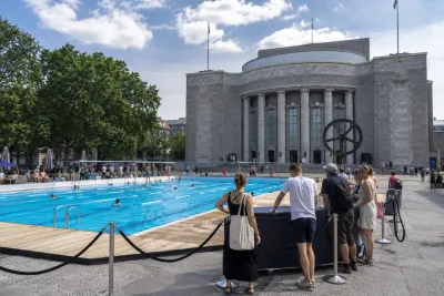 Volksbad reserveras för EOTO under sex timmar