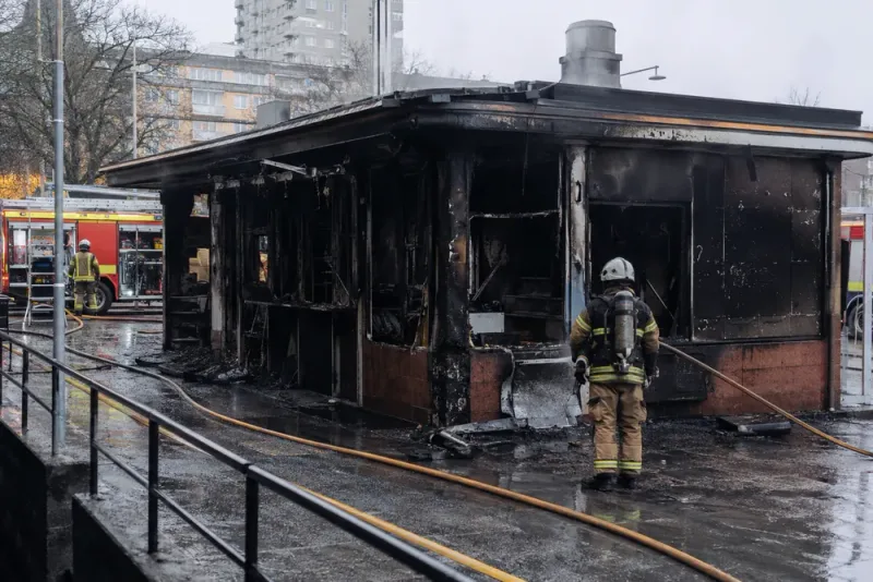 Brand förstörde Telegrillen vid Telefonplan