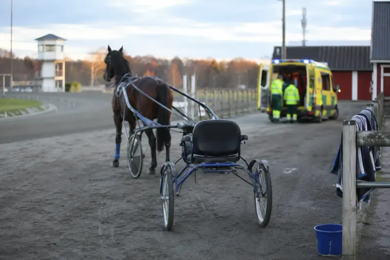 Anders Zackrisson vårdas efter plötsliga symtom