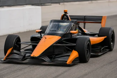 Felix Rosenqvist imponerad av nya IndyCar-bilen