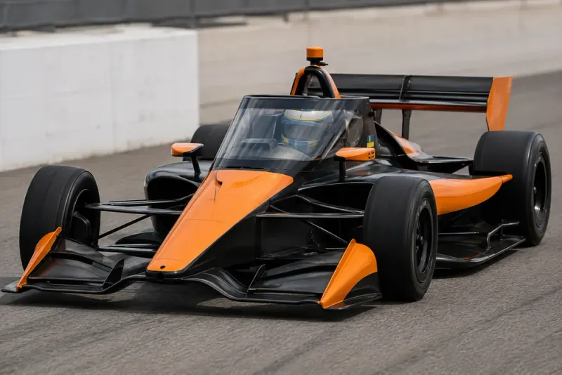 Felix Rosenqvist imponerad av nya IndyCar-bilen