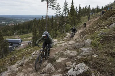 Nära 200 cyklister gör upp i Flow State