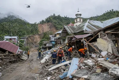 Minst 47 döda efter kraftigt skalv i Indonesien