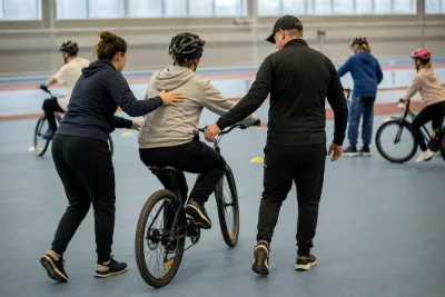 Cykelläger i Umeå lär deltagare cykla