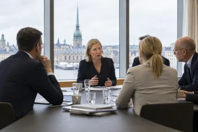 Centerpartiet öppnar för regering med S och KD