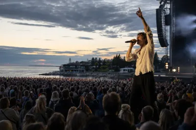 Håkan Hellström avslutade sommarturnén i Piteå