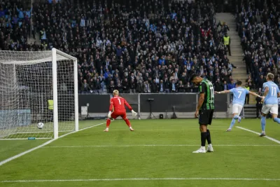 Självmål gav Malmö tre poäng i Göteborg