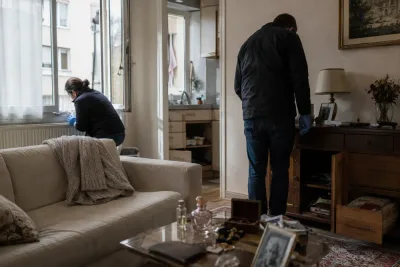 108-åring hittades avklädd efter inbrott – övergrepp utreds
