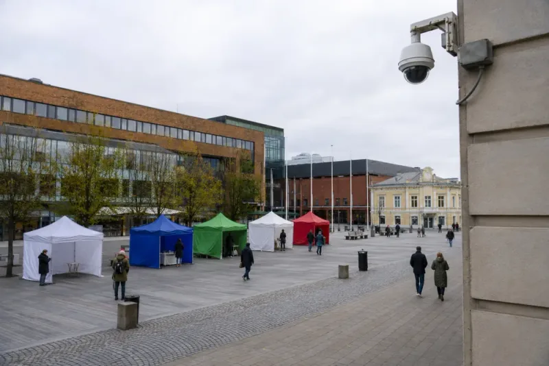 Polisen fortsätter filma vid valstugor i Umeå