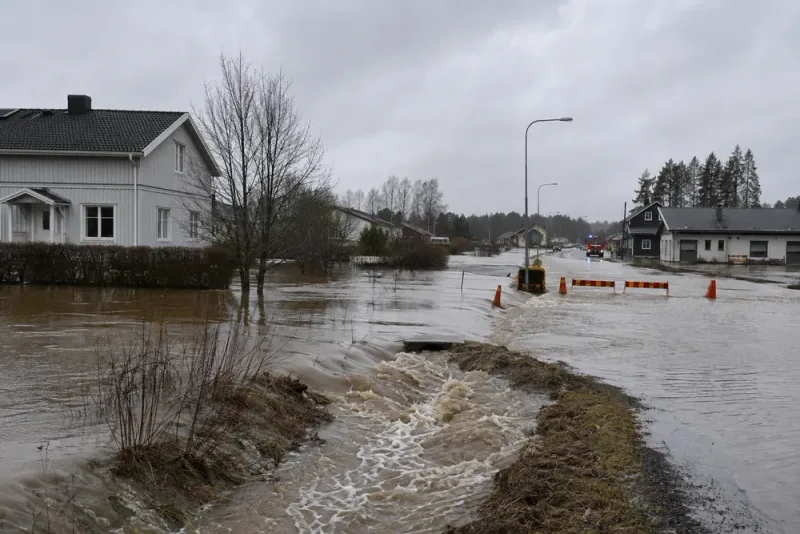 Översvämningsläget förvärrat efter rekordregn i Boden