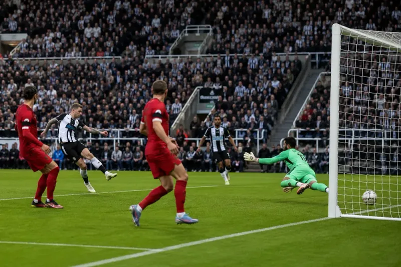 Anthony Elanga slog till direkt mot Liverpool