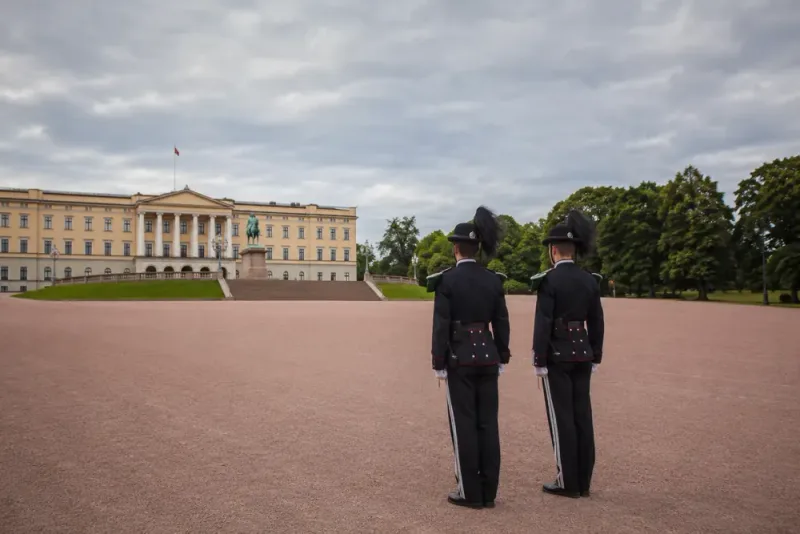 Kung Haralds sjukdom ändrar kungahusets planer