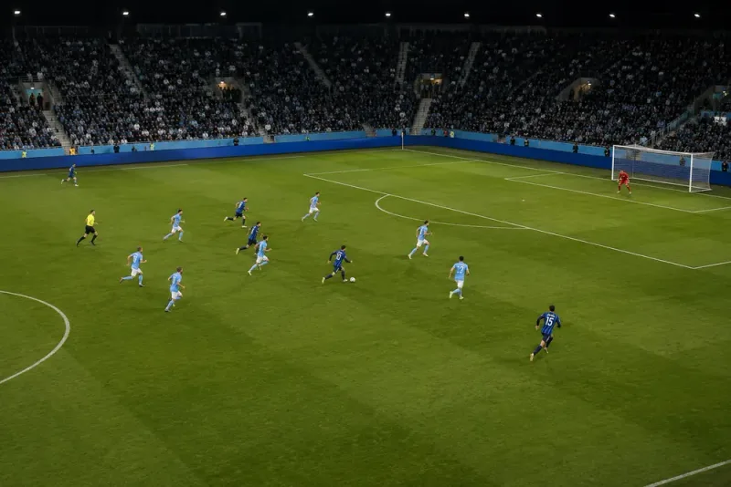 Malmö FF:s försvarsspel ifrågasätts efter storförlust