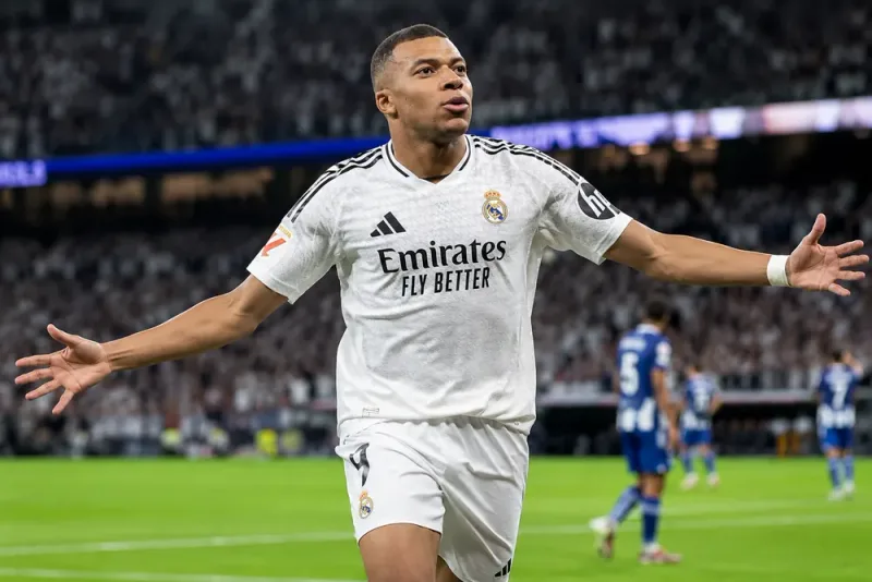 Kylian Mbappé sänkte Real Sociedad med tre mål
