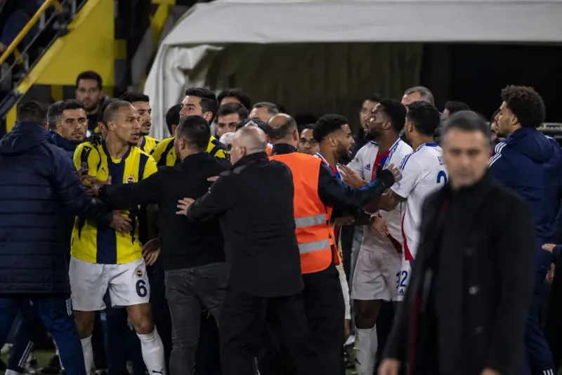 Bråk fortsatte efter Fenerbahçes avancemang
