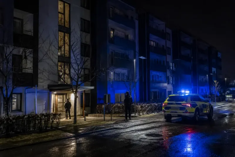 Man anhållen efter intrång i lägenhet på Mariehem