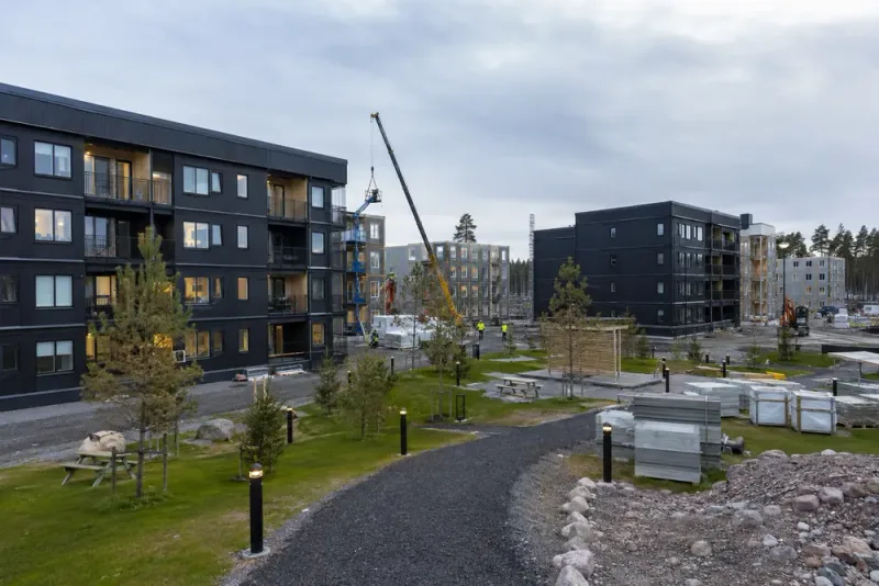 Aurora Village tar form för 2 000 arbetare