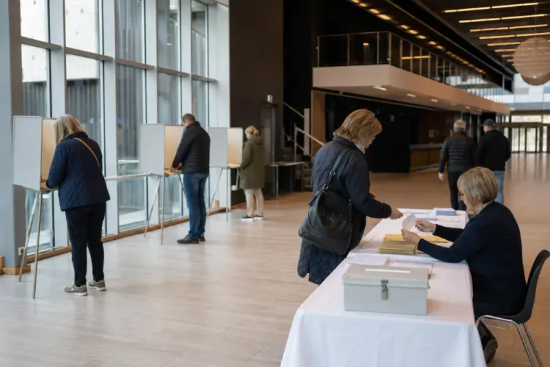 Förtidsröstning och kommunalråd präglade länsdagen
