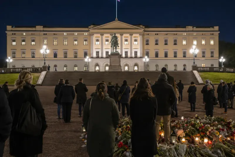 Kronprins Haakon stannade hos svårt sjuke kung Harald