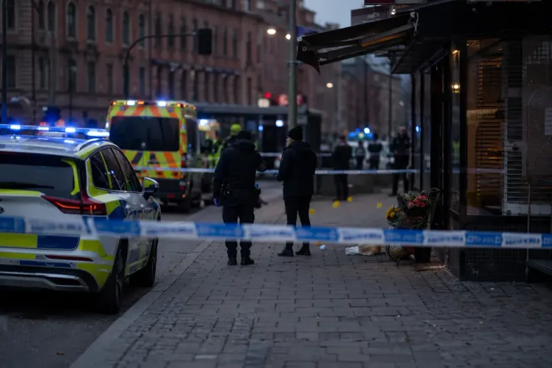 Man allvarligt skadad – misstänkt mordförsök utreds som hatbrott