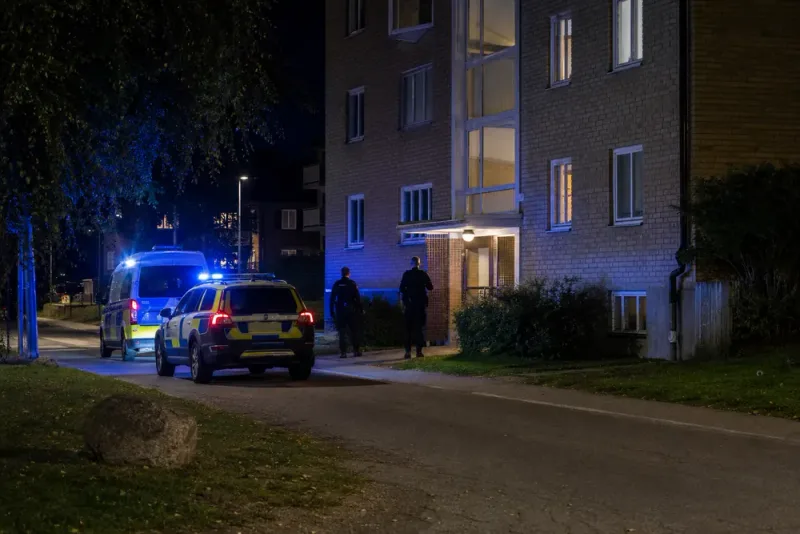 Fyra män anhållna efter nattlig polisinsats i Östersund