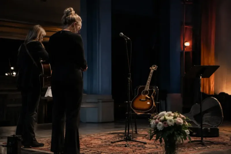 Dolly Partons död förändrar svensk hyllningsföreställning