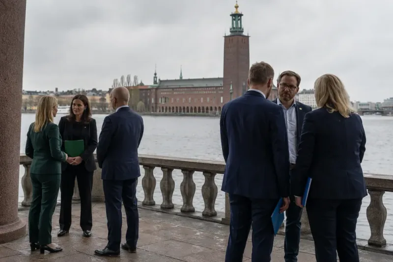 V varnar för MP-samarbete med högerpartier