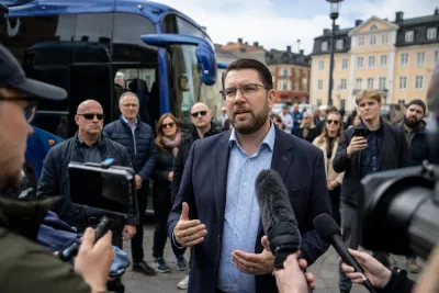 Åkesson turnerar inför valet och försvarar Tidösamarbetet