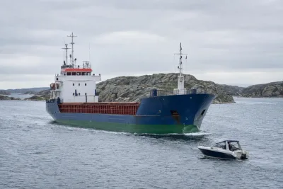 Befälhavare och lots åtalas efter dödsolyckan vid Tjörn