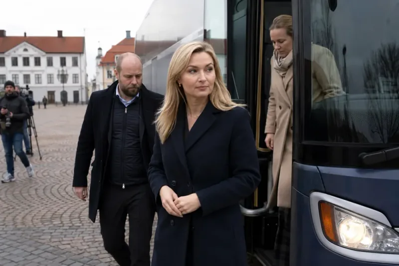 Ebba Busch ändrar valturné efter Åkessons kritik