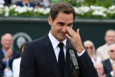 Roger Federer grät under Hall of Fame-talet