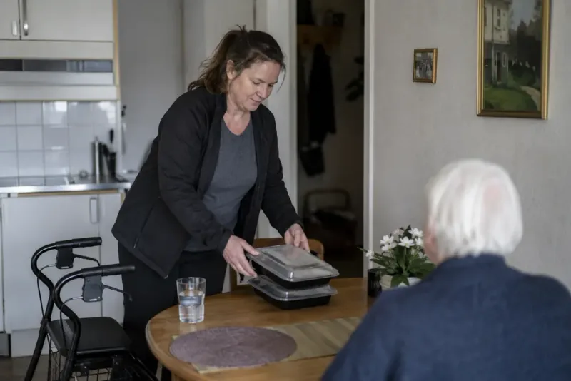 Hudiksvall medger försening av matlådor efter utredning