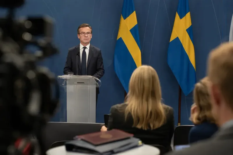 Oppositionen anklagar Ulf Kristersson för felaktiga utvisningsuppgifter